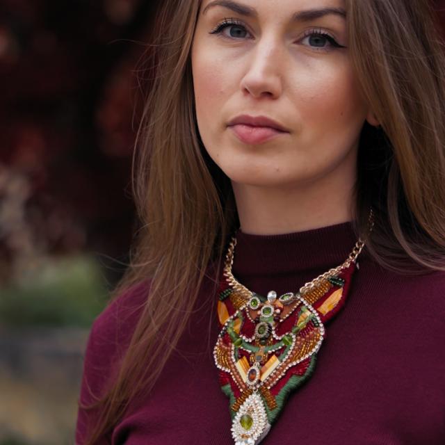 Fotograf: Jakub Šiška Model: Jitka Šperk: Autumn vibes (v nabídce e-shopu) Lokace: Stromovka Praha